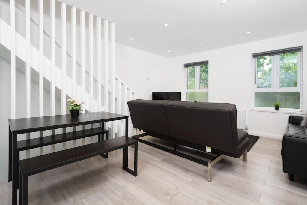 Lovely 3 Bed Flat In A Great Location In London Apartamento Exterior foto