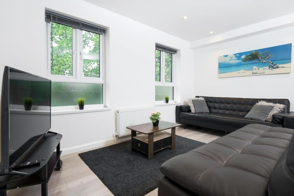 Lovely 3 Bed Flat In A Great Location In London Apartamento Exterior foto